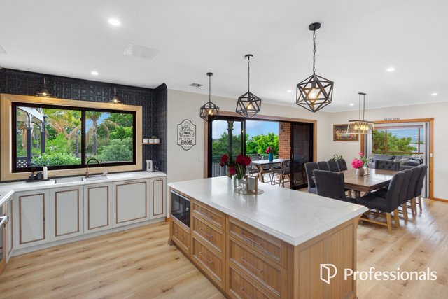 5 Melville Place, NSW 2650