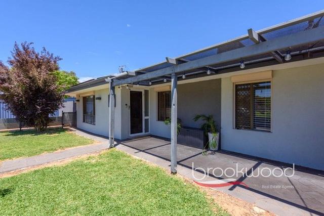 2 Rangeview Drive, WA 6056