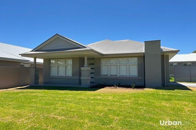 35 Barclay Drive, NSW 2335