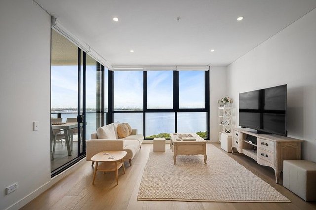 1216/455b Captain Cook Drive, NSW 2230