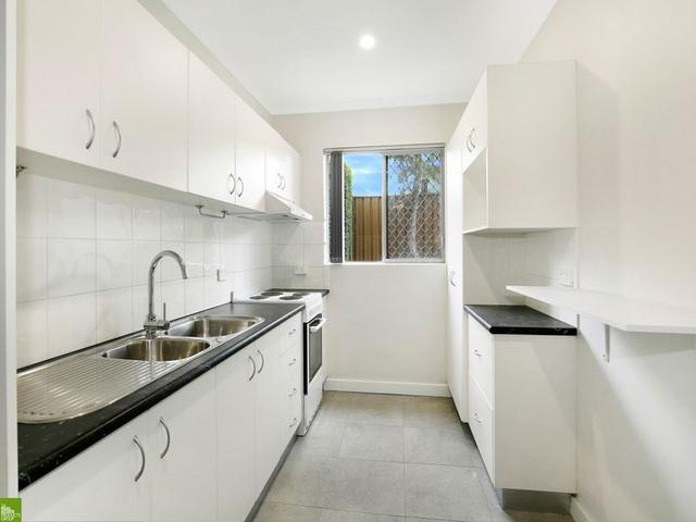 7/6 Mackie Street, NSW 2500