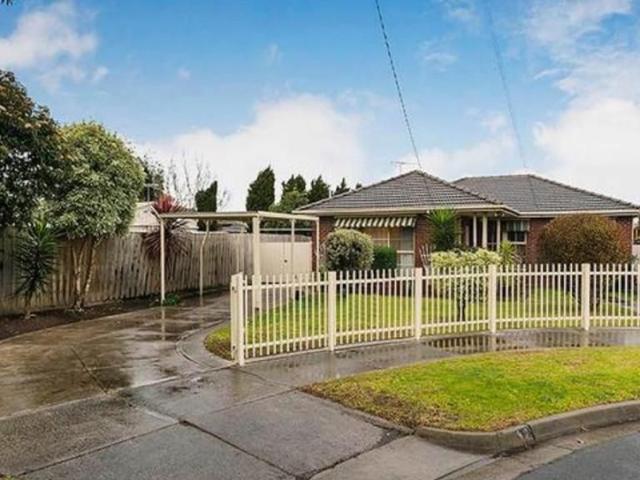 12 Valley Court, VIC 3064
