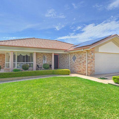 2 Banksia  Avenue, NSW 2445