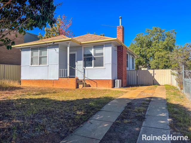 14 Doyle Avenue, NSW 2650