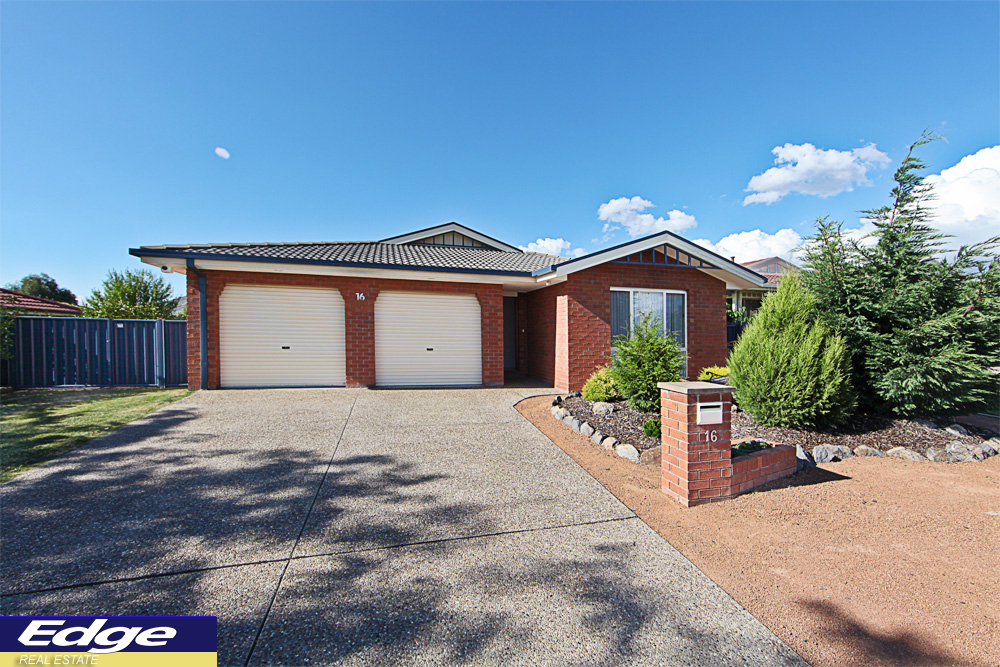 16 Quinlivan Crescent, Dunlop ACT 2615 Allhomes