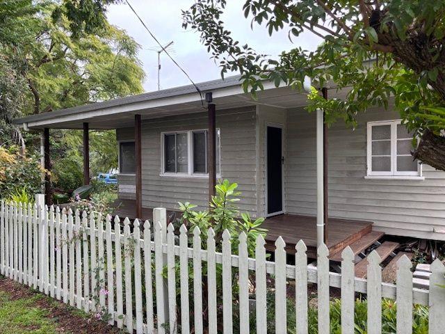 16 Brooker St, QLD 4514