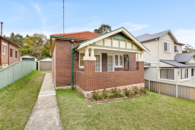 11 Hillcrest Avenue, NSW 2207