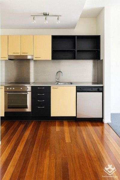 ID:21165513/139 Commercial Road, QLD 4005