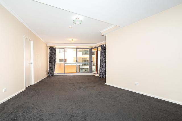 214/107 Canberra Avenue, ACT 2603