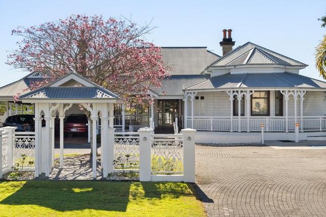 135 Brougham Street, QLD 4103