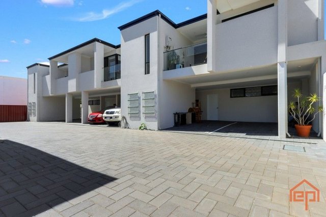 8/3 Garston Way, WA 6163