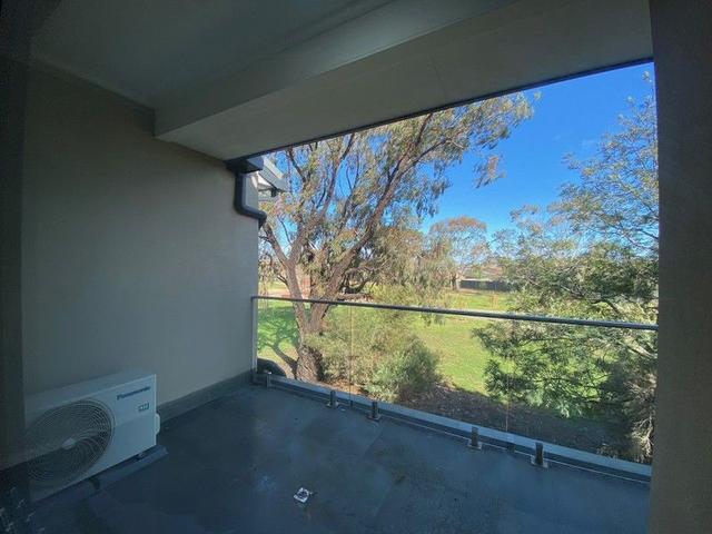 2/24 Tamarind Crescent, VIC 3030