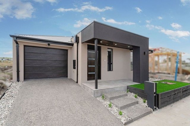 6 Brotus Way, VIC 3064