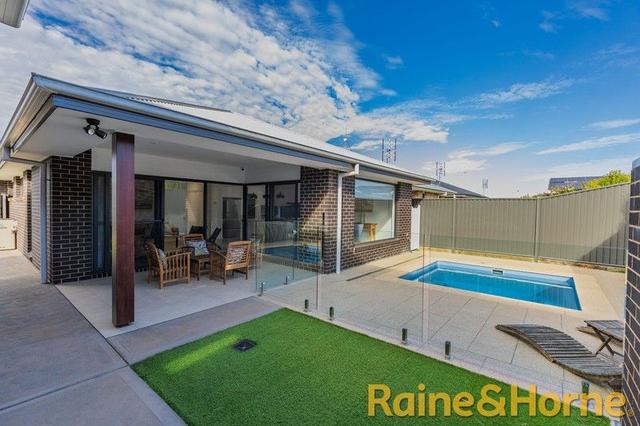 42 Azure Avenue, NSW 2830