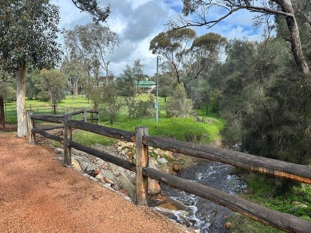 3 Redmile Road, WA 6302