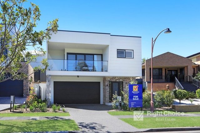 64 Southern Cross Boulevard, NSW 2529