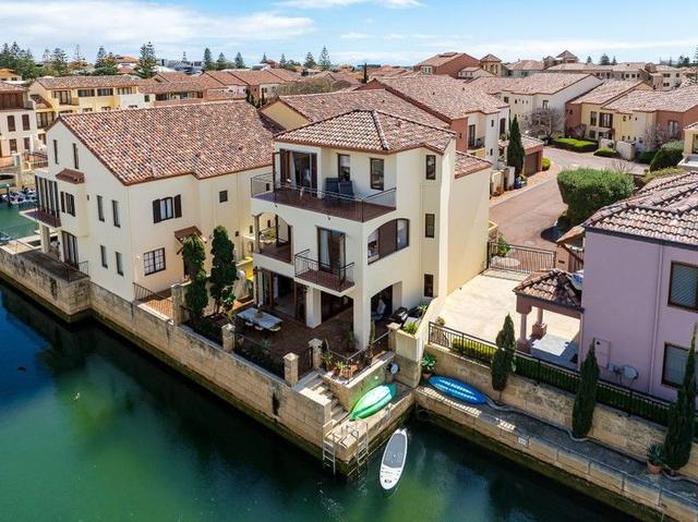 105/18 Port Quays, WA 6210