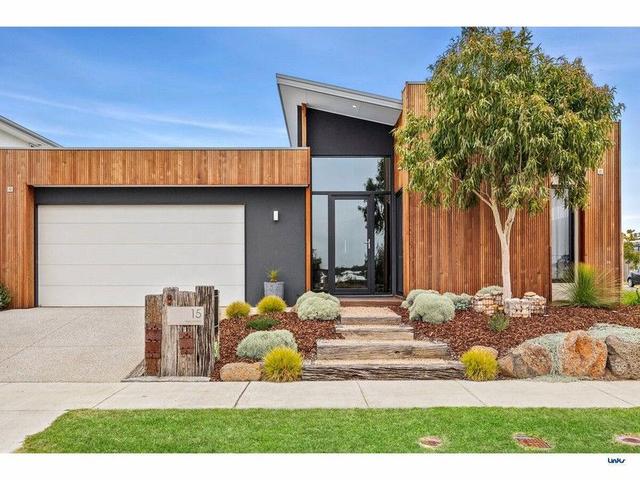 15 Harcombe Crescent, VIC 3228