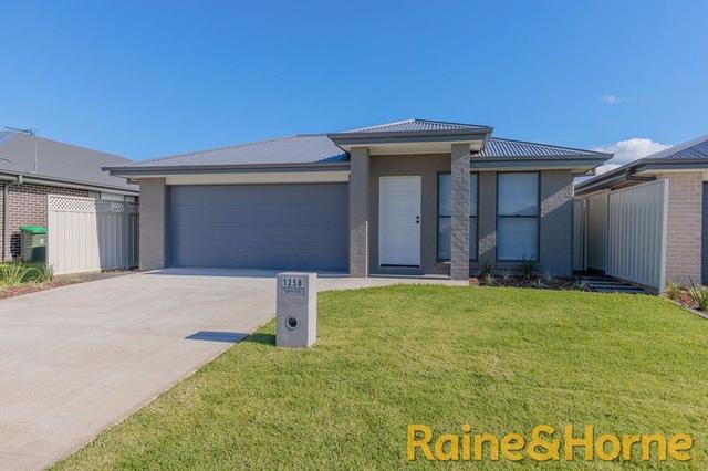 125B Champagne Drive, NSW 2830
