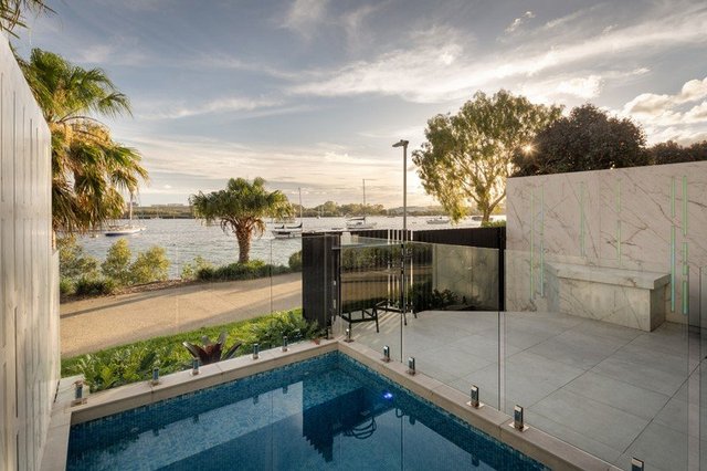 84 Parkside Circuit, QLD 4007