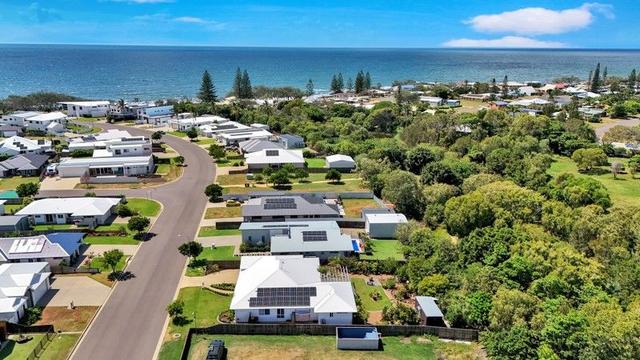 12 Headlands Esplanade, QLD 4670