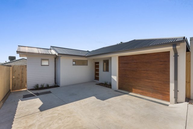 2/41 Spruce Drive, VIC 3178