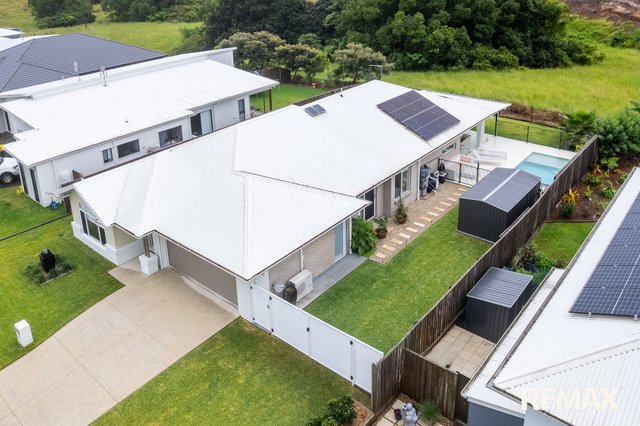 2 White Oak Place, QLD 4560