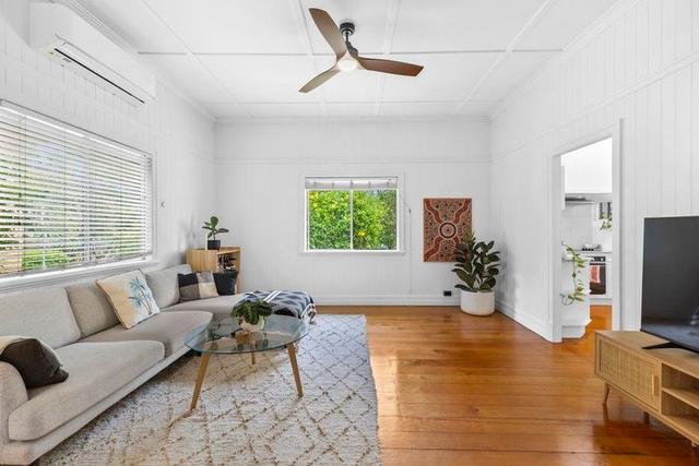 12 Blackheath Road, QLD 4075