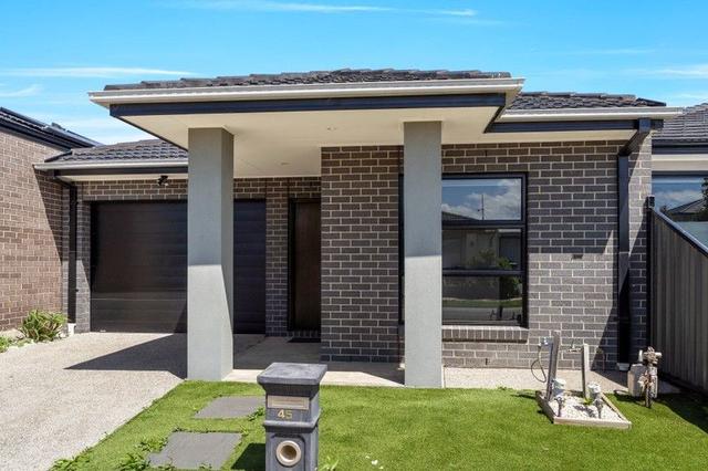 45 Rialto Circuit, VIC 3064