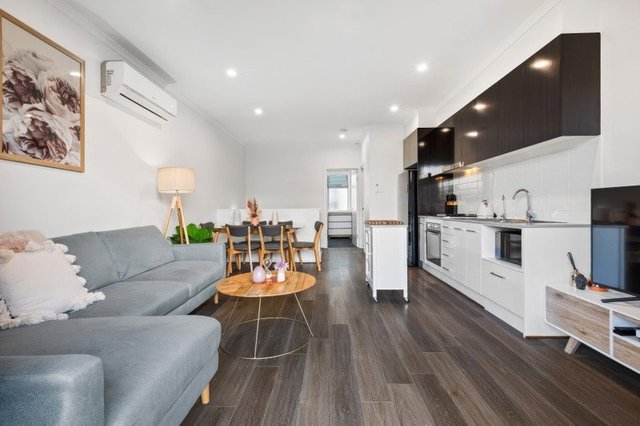 4 Chesser Row, SA 5108