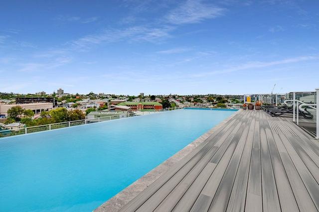 105/8 Bank Street, QLD 4101