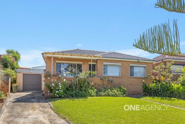 32 Matthews Crescent, NSW 2505