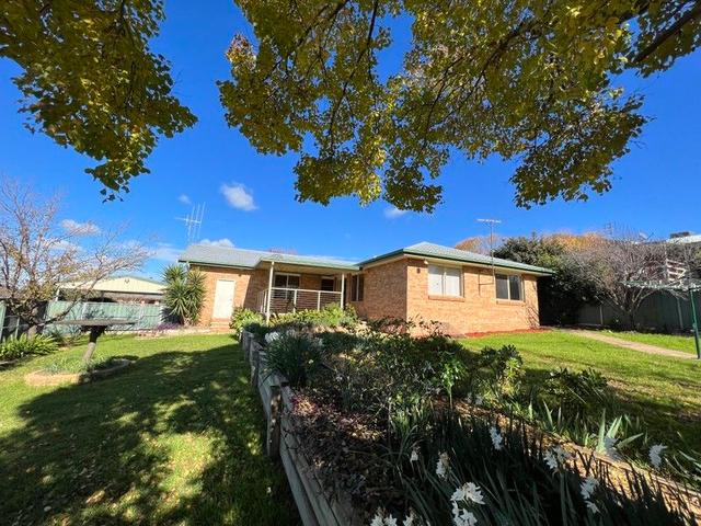 14 Vaucluse Place, NSW 2870
