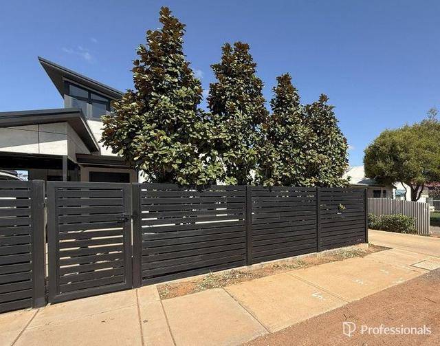 233 MacDonald Street, WA 6430