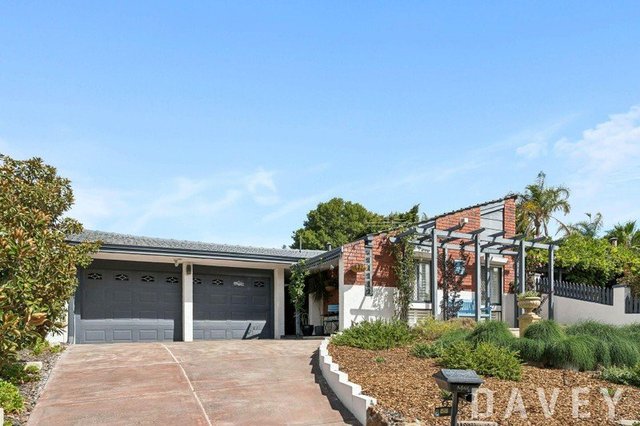 8 Illawong Way, WA 6026