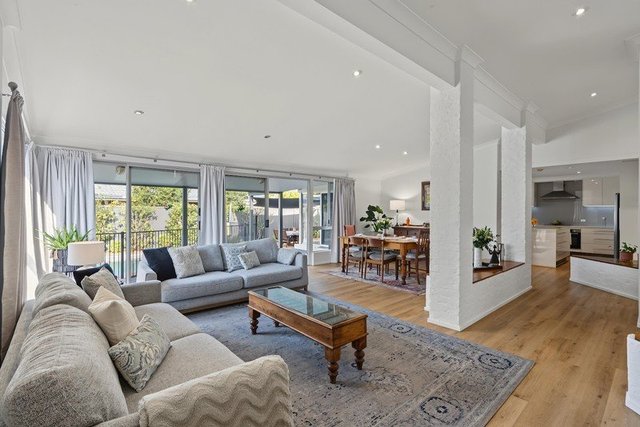 17 Fairsky Avenue, QLD 4218