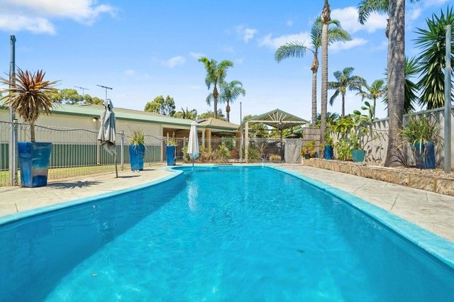 2 Moreton Court, WA 6210