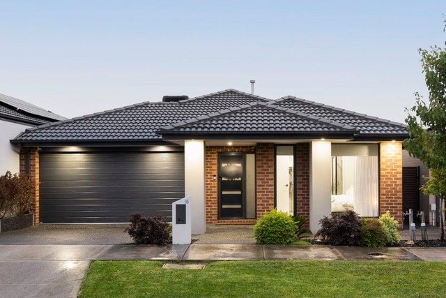 15 Urquhart Street, VIC 3064