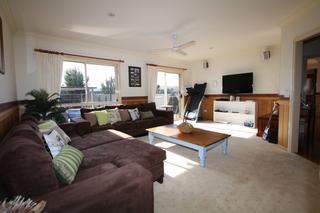 Formal Living (2013-06-11)