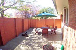 Courtyard (2003-10-15)