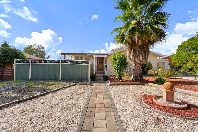 12 Yaldwyn Place, ACT 2902