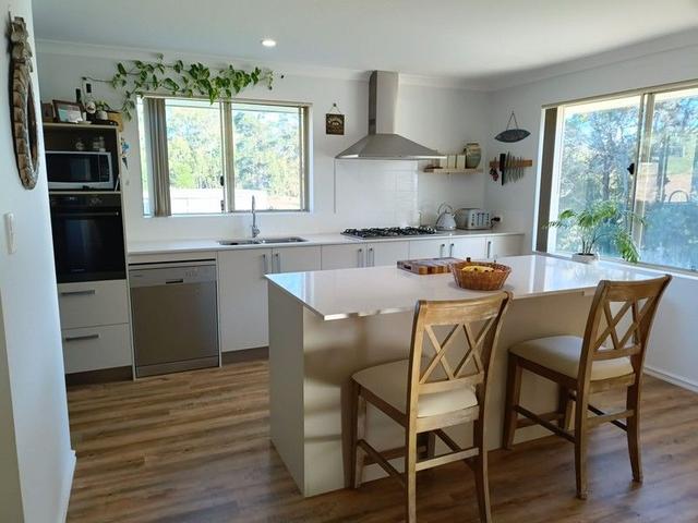21 Lesueur View, WA 6330