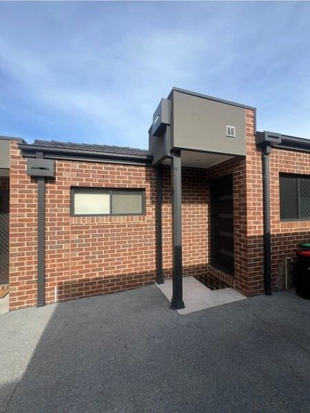 2/15 Nisbett Street, VIC 3073