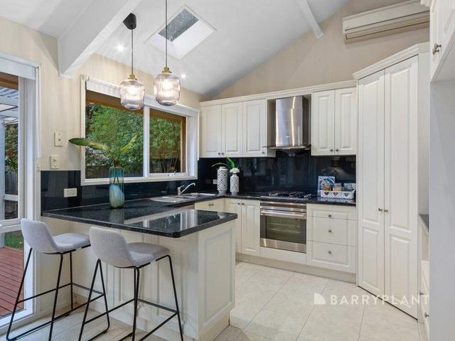 15 Linsley  Way, VIC 3152