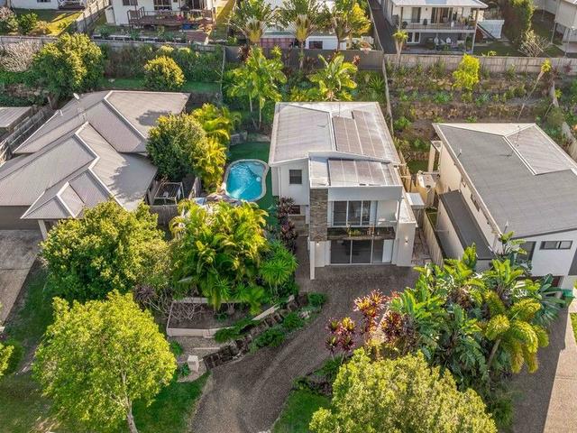 15 Fortescue Street, QLD 4211