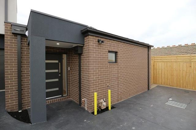 4/12 Whiteside Street, VIC 3171