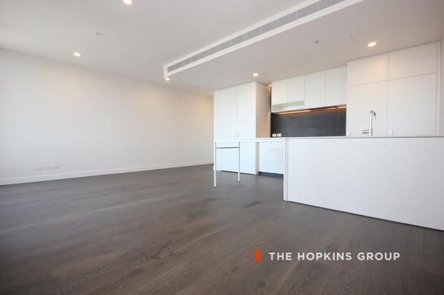 204/127 Nicholson Street, VIC 3057