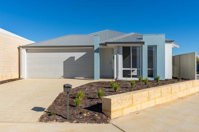 43 Golden Bay Drive, WA 6174