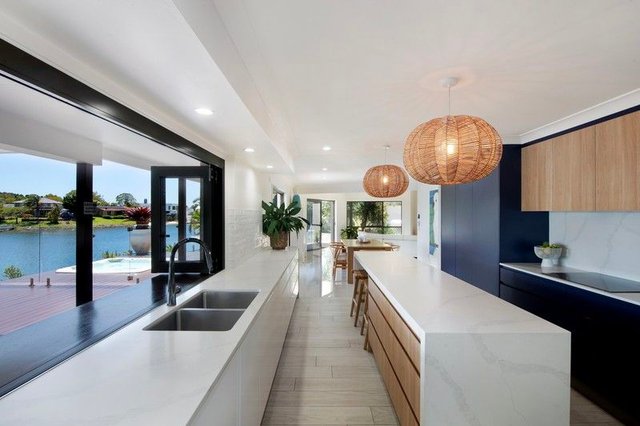 31 Coobowie Street, QLD 4218