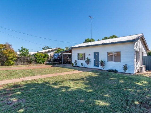 10 Hilton Road, QLD 4825